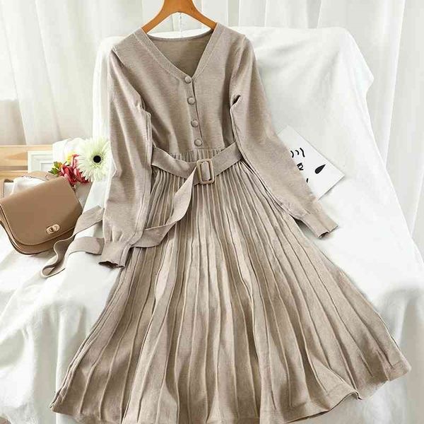 2021 new women vintage pleated fashion autumn winter v-neck with belt elegant es ladies slim a-line midi sweater vestido mgfc, Black;gray
2021 new women vintage pleated fashion autumn winter v-neck with belt elegant es ladies slim a-line midi sweater vestido mgfc, Black;gray