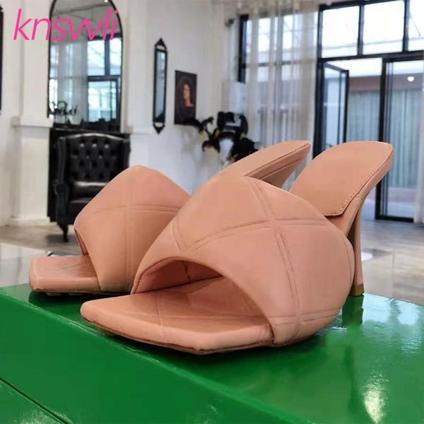 rhombic pattern mules high heels women shoes genuine leather candy color slippers woman square toe runway sandals, Black
rhombic pattern mules high heels women shoes genuine leather candy color slippers woman square toe runway sandals, Black