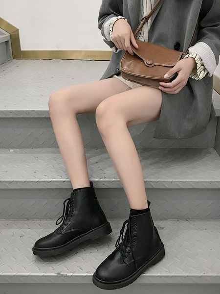 in the summer of 2021 boots female thin black short british wind restoring ancient ways scooter joker single
in the summer of 2021 boots female thin black short british wind restoring ancient ways scooter joker single