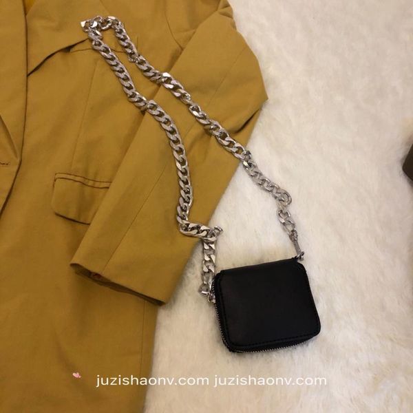 evening bags korean ins dark style single shoulder handbag autumn and winter 2021 mini bag simple temperament messenger female
evening bags korean ins dark style single shoulder handbag autumn and winter 2021 mini bag simple temperament messenger female