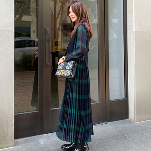 korean plaid women long dresses spring autumn 2021 pleated high waist daily date robe femme vestiods maxi dress japan fashion, Black;gray
korean plaid women long dresses spring autumn 2021 pleated high waist daily date robe femme vestiods maxi dress japan fashion, Black;gray