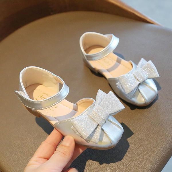 children's bow princess sandals 2021 casual girls single shoes spring summer kids students school e573, Black;red
children's bow princess sandals 2021 casual girls single shoes spring summer kids students school e573, Black;red
