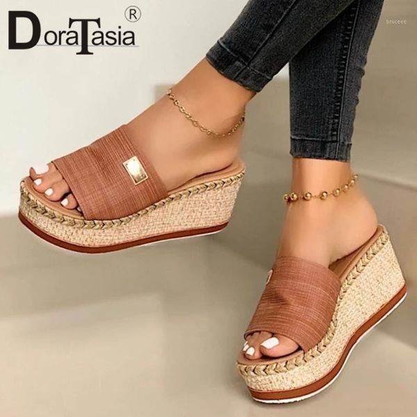 slippers doratasia summer fashion high wedges slides casual heeled women elegant daily slip-on platform shoes woman1, Black
slippers doratasia summer fashion high wedges slides casual heeled women elegant daily slip-on platform shoes woman1, Black