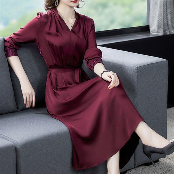 silk dress woman elegant midi dresses for women plus size 4xl long sleeve spring autumn 2021 vestido de mujer pph3241 casual, Black;gray
silk dress woman elegant midi dresses for women plus size 4xl long sleeve spring autumn 2021 vestido de mujer pph3241 casual, Black;gray