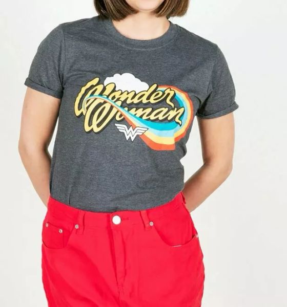 Official Women's Dark Grey Marl Wonder Woman Rainbow Oversized DC Comics T-Shirt, White;black
Official Women's Dark Grey Marl Wonder Woman Rainbow Oversized DC Comics T-Shirt, White;black