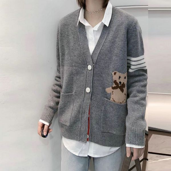 men's and women's tb autumn winter 2021 new pocket cartoon bear stripe sweater wool long sleeve cardigan, White;black
men's and women's tb autumn winter 2021 new pocket cartoon bear stripe sweater wool long sleeve cardigan, White;black