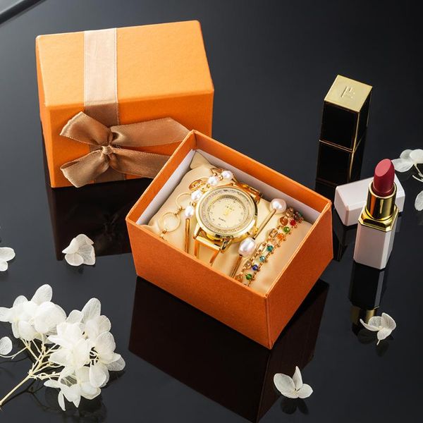watch gift set for woman 6pcs/set fashion quartz gold and 5pcs bracelet box valentine's day wristwatches, Slivery;brown
watch gift set for woman 6pcs/set fashion quartz gold and 5pcs bracelet box valentine's day wristwatches, Slivery;brown