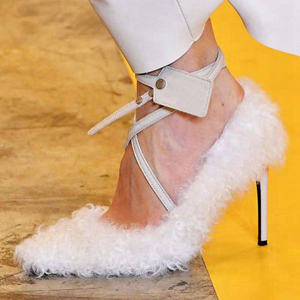 autumn winter red bow-tied dress shoes high heel pumps genuine leather green fur runway ankle strappy pointed toe leisure party shoess, Black
autumn winter red bow-tied dress shoes high heel pumps genuine leather green fur runway ankle strappy pointed toe leisure party shoess, Black