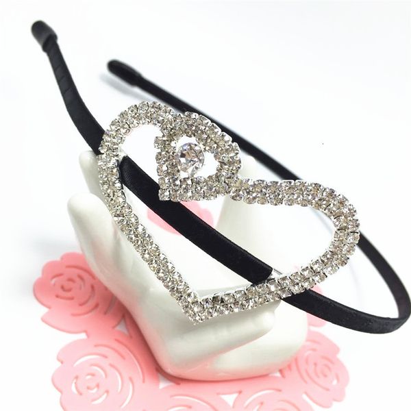 and south korea hair accessories headdress south korea hair hoop rhinestone inlaid diamond sweet headband love butterfly hair, Silver
and south korea hair accessories headdress south korea hair hoop rhinestone inlaid diamond sweet headband love butterfly hair, Silver