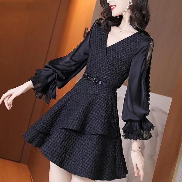 casual dresses 2021 spring autumn women black vestidos french waist v-neck lace mini a-line fashion elegant feminine long sleeve dress, Black;gray
casual dresses 2021 spring autumn women black vestidos french waist v-neck lace mini a-line fashion elegant feminine long sleeve dress, Black;gray