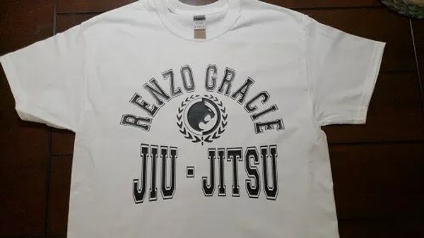 Brazilian Jiu-Jitsu Gracie Lion T shirt UFC MMA Pride Fighting Fight white, White;black
Brazilian Jiu-Jitsu Gracie Lion T shirt UFC MMA Pride Fighting Fight white, White;black