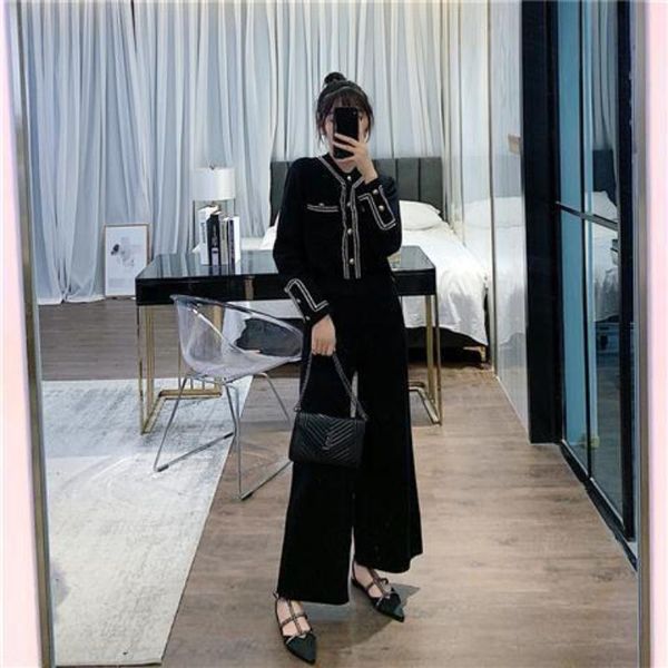 women's two piece pants 2021 women spring elegant knitted set lady v-neck long sleeve cardigan and wide leg pant 2 pcs female casual so, White
women's two piece pants 2021 women spring elegant knitted set lady v-neck long sleeve cardigan and wide leg pant 2 pcs female casual so, White