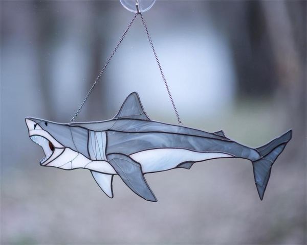 decorative objects & figurines personalized stained glass sharke suncatcher unique fish lover gift for mom pendants diy handcraft pasen 2021
decorative objects & figurines personalized stained glass sharke suncatcher unique fish lover gift for mom pendants diy handcraft pasen 2021