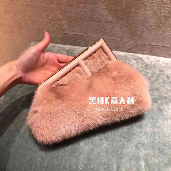 luxury handbags and storage spade k fend new pink mink fur first women's bag letter f open party handbag
luxury handbags and storage spade k fend new pink mink fur first women's bag letter f open party handbag