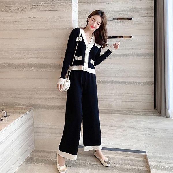women's two piece pants 2022 autumn and winter women single breasted long-sleeved sweater + 2pcs sets female comfy lounge suit mt585, White
women's two piece pants 2022 autumn and winter women single breasted long-sleeved sweater + 2pcs sets female comfy lounge suit mt585, White