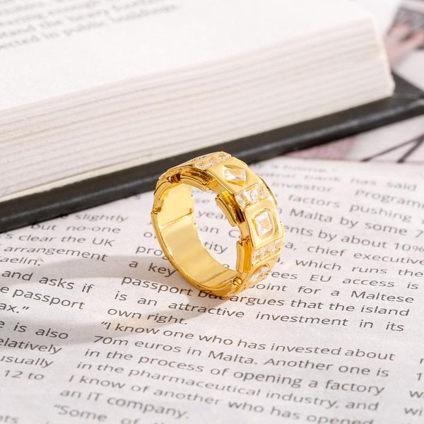 wedding rings 2021 latest ring female temperament golden fashion inlaid zircon half circle texture, Slivery;golden
wedding rings 2021 latest ring female temperament golden fashion inlaid zircon half circle texture, Slivery;golden