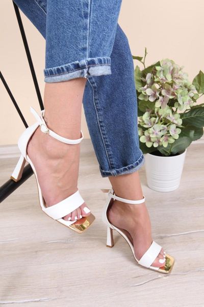 sandals women's white metal stubby toe heels, Black
sandals women's white metal stubby toe heels, Black