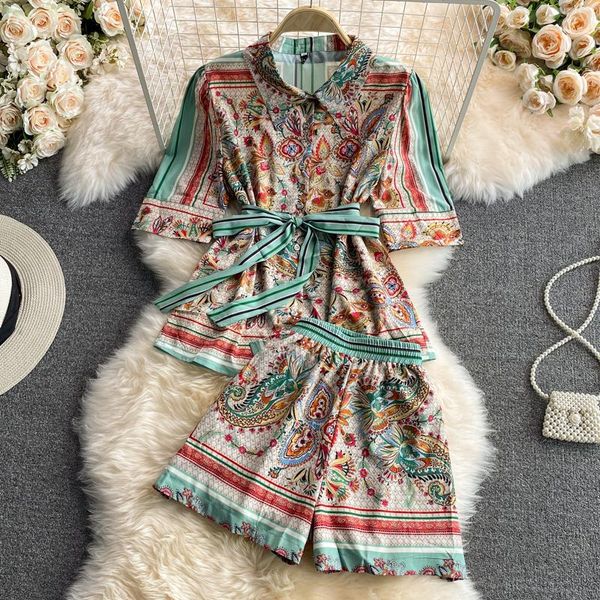 two piece dress 2021 summer two-piece suit hepburn style french retro print shirt short-sleeved western wide-leg shorts women, White
two piece dress 2021 summer two-piece suit hepburn style french retro print shirt short-sleeved western wide-leg shorts women, White
