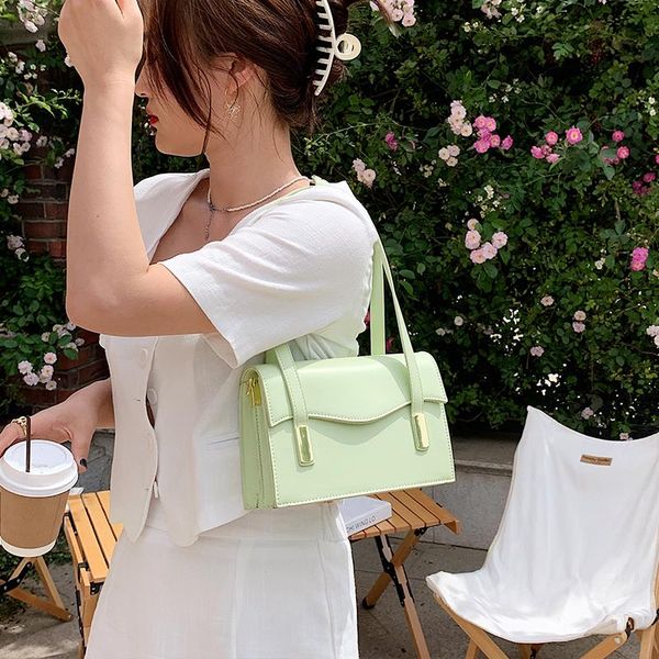 cross body the shoulder bag women's korean fashion trend solid color wild high-quality texture beige portable messenger
cross body the shoulder bag women's korean fashion trend solid color wild high-quality texture beige portable messenger