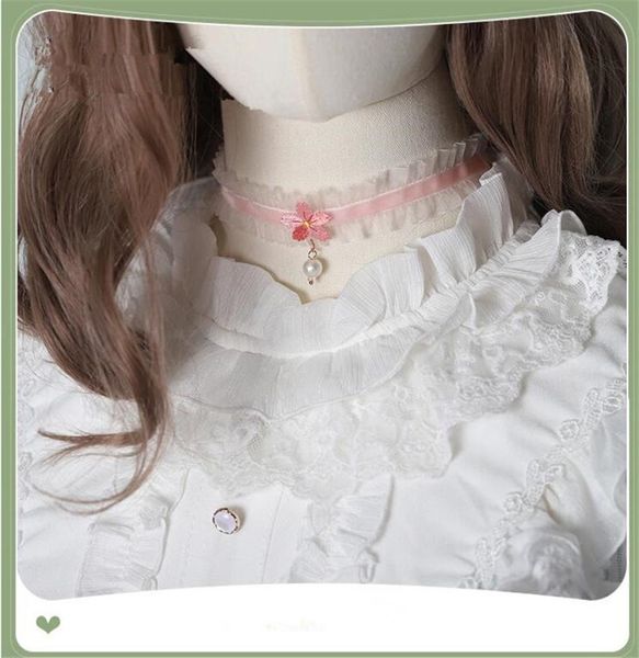 chokers sweet embroidery flower pendant choker harajuku cute lolita ribbon chain cosplay women necklace d826, Golden;silver
chokers sweet embroidery flower pendant choker harajuku cute lolita ribbon chain cosplay women necklace d826, Golden;silver