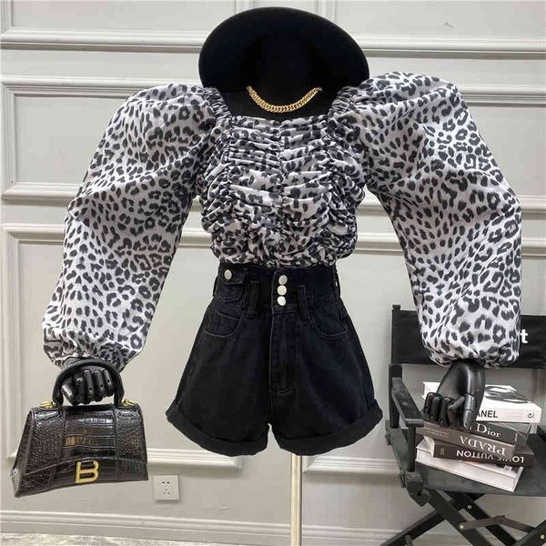 sweaters nicho original design 2021 leopard print square collar bubble fashion tempers nailed show thin top, White;black
sweaters nicho original design 2021 leopard print square collar bubble fashion tempers nailed show thin top, White;black