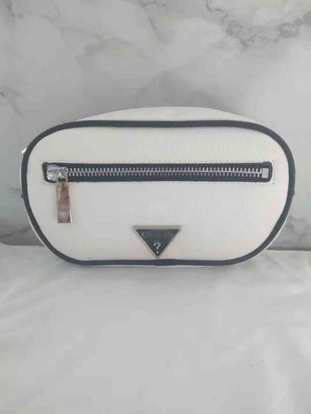 2021 new camera bag guss single shoulder diagonal cross makeup women's waist letter chest
2021 new camera bag guss single shoulder diagonal cross makeup women's waist letter chest