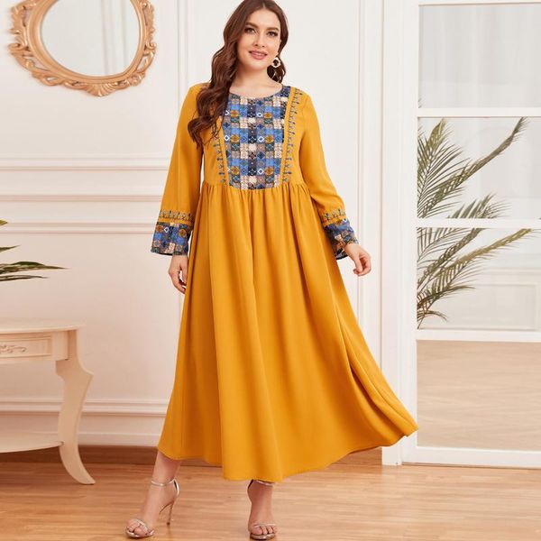 casual dresses 2021 spring autumn dress plus size women o neck long sleeve retro embroidery party yellow maxi islamic clothing, Black;gray
casual dresses 2021 spring autumn dress plus size women o neck long sleeve retro embroidery party yellow maxi islamic clothing, Black;gray