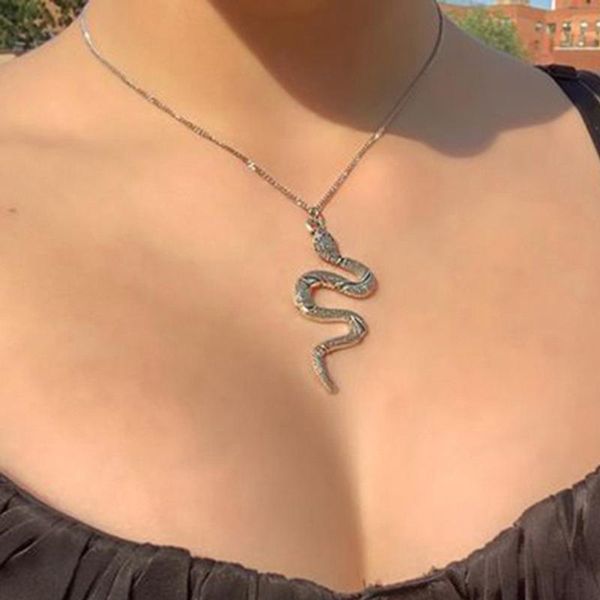 chokers snake pendant necklace for womens simple sweater clavicle chain personality 2021 fashion gold/silver vintage jewelry accessories, Golden;silver
chokers snake pendant necklace for womens simple sweater clavicle chain personality 2021 fashion gold/silver vintage jewelry accessories, Golden;silver