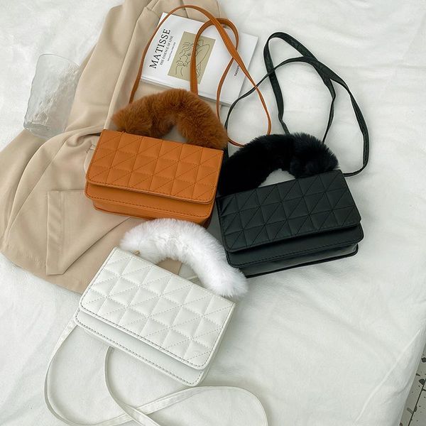 shoulder bags autumn and winter diamond plush portable small bag female 2021 simple one-shoulder messenger fashion square
shoulder bags autumn and winter diamond plush portable small bag female 2021 simple one-shoulder messenger fashion square