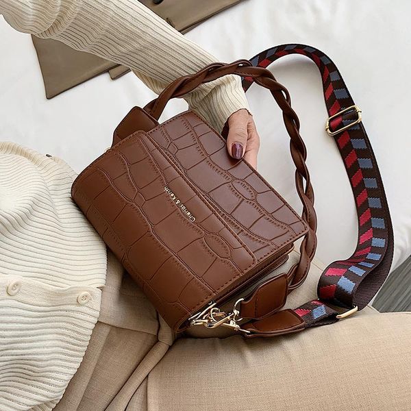 women mini handbag elegant shoulder messenger portable chain bag girl jelly bags pearl crossbody small square
women mini handbag elegant shoulder messenger portable chain bag girl jelly bags pearl crossbody small square
