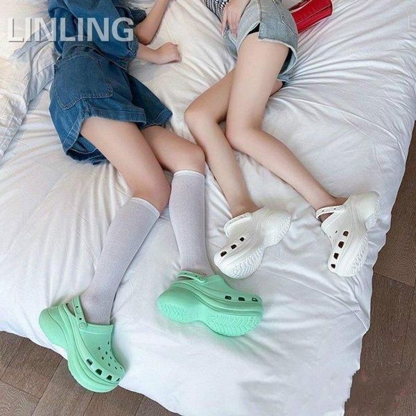 dress shoes 2021 star same small hole women sandals fashion platform slippers thick bottom back strap summer ladies casual, Black
dress shoes 2021 star same small hole women sandals fashion platform slippers thick bottom back strap summer ladies casual, Black