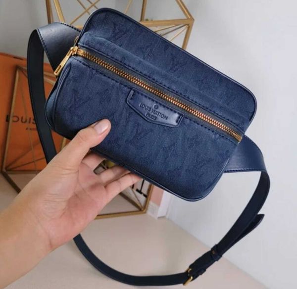 bags brand designer luxury m44741 44624 44623 new style totes denim embroidery 2020 men handbags iconic handles cross shoulder body bag
bags brand designer luxury m44741 44624 44623 new style totes denim embroidery 2020 men handbags iconic handles cross shoulder body bag