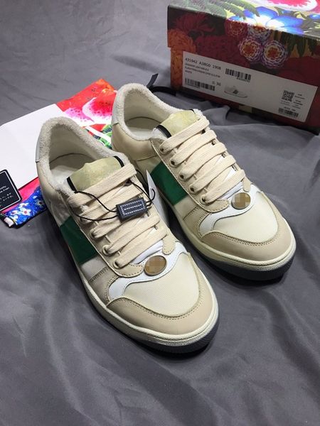 2021 luxury designer men's casual shoes sports plaid fashion classic leather material breathable and comfortable sheepskin lining, Black;red
2021 luxury designer men's casual shoes sports plaid fashion classic leather material breathable and comfortable sheepskin lining, Black;red