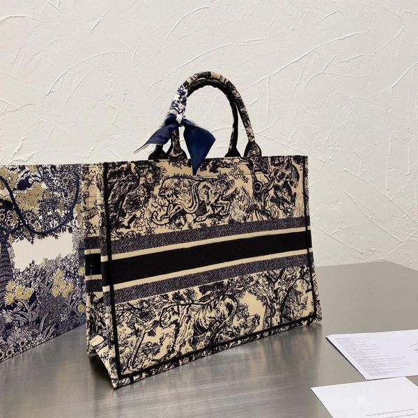 evening bags 2021 with embroidery diversified multi-pattern multi-color large-capacity women's shopping bag beach tote
evening bags 2021 with embroidery diversified multi-pattern multi-color large-capacity women's shopping bag beach tote