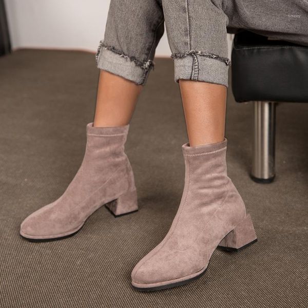 boots big size shoes woman boots-women clogs platform winter footwear luxury designer round toe large 2021 rubber fashion med la1, Black
boots big size shoes woman boots-women clogs platform winter footwear luxury designer round toe large 2021 rubber fashion med la1, Black