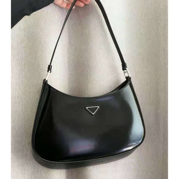 designer handbag 2021 new armpit middle ancient bright leather shoulder hand-held women's stick bag
designer handbag 2021 new armpit middle ancient bright leather shoulder hand-held women's stick bag