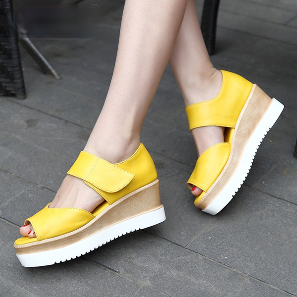 fashion ladies flat platform sandals wedges high heels summer thick soles womens sandal 2021 casual shoes woman big size 32-43, Black
fashion ladies flat platform sandals wedges high heels summer thick soles womens sandal 2021 casual shoes woman big size 32-43, Black