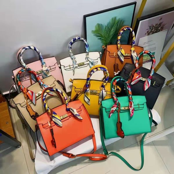 factory direct sale 75% off 2021 new high-capacity messenger foreign style one shoulder trendy women's bags
factory direct sale 75% off 2021 new high-capacity messenger foreign style one shoulder trendy women's bags