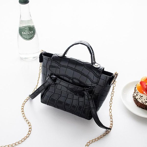 evening bags fresh and sweet women's shoulder bag 2021 fashion pu messenger chain cross cover solid color small square
evening bags fresh and sweet women's shoulder bag 2021 fashion pu messenger chain cross cover solid color small square