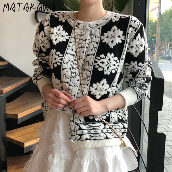 matakawa embroidery flower sweater round neck single-breasted sweaters autumn winter long-sleeved knitted cardigan coat women 210513, White;black
matakawa embroidery flower sweater round neck single-breasted sweaters autumn winter long-sleeved knitted cardigan coat women 210513, White;black
