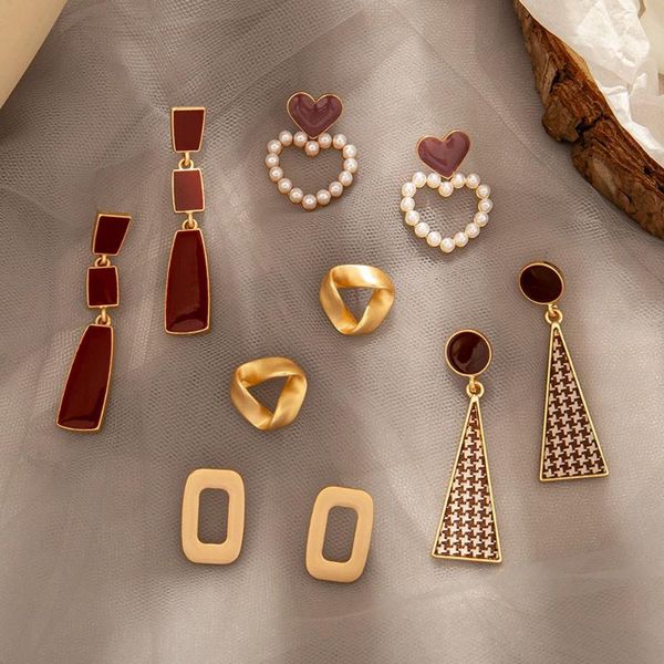 5pair earrings female geometric retro temperament long niche personality wild simple net red stud, Golden;silver
5pair earrings female geometric retro temperament long niche personality wild simple net red stud, Golden;silver