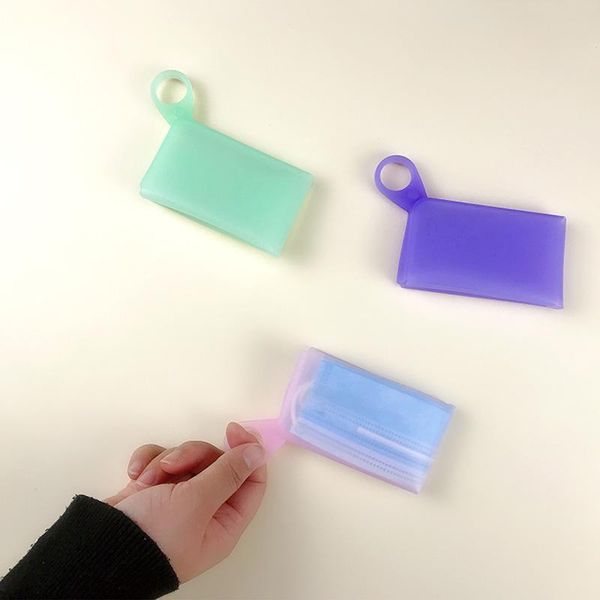 storage bags 150pcs silicone flat type mask box temporary clip dust-proof pollution-proof security holder artifact
storage bags 150pcs silicone flat type mask box temporary clip dust-proof pollution-proof security holder artifact