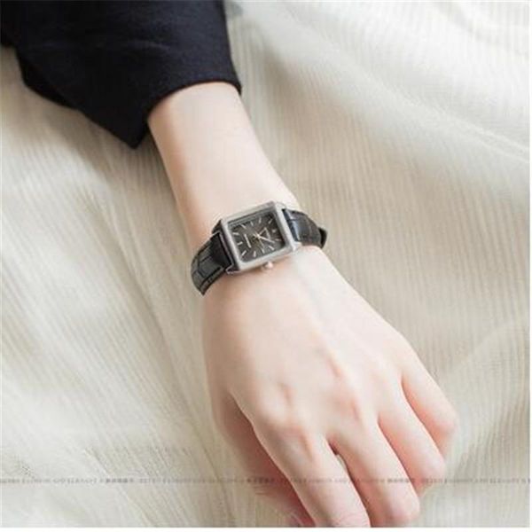 wristwatches watch female retro small square department chic belt fashion gifts for women, Slivery;brown
wristwatches watch female retro small square department chic belt fashion gifts for women, Slivery;brown