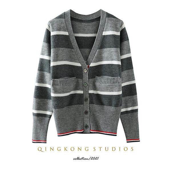 men's and women's tb cardigan sweater 2021 fall college color contrast stripe sweater short jacket, White;black
men's and women's tb cardigan sweater 2021 fall college color contrast stripe sweater short jacket, White;black
