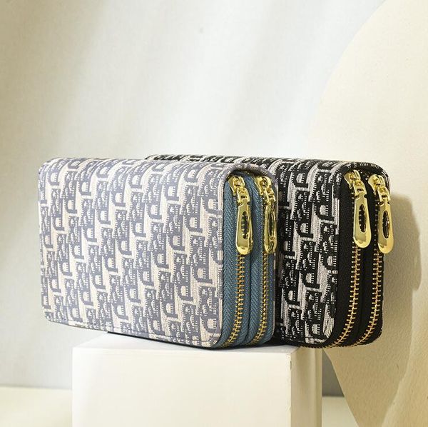 wholesale ladies coin purse classic printed leather long wallet elegant atmosphere contrast leather clutch bag multi-card double zipper fash, Red;black
wholesale ladies coin purse classic printed leather long wallet elegant atmosphere contrast leather clutch bag multi-card double zipper fash, Red;black