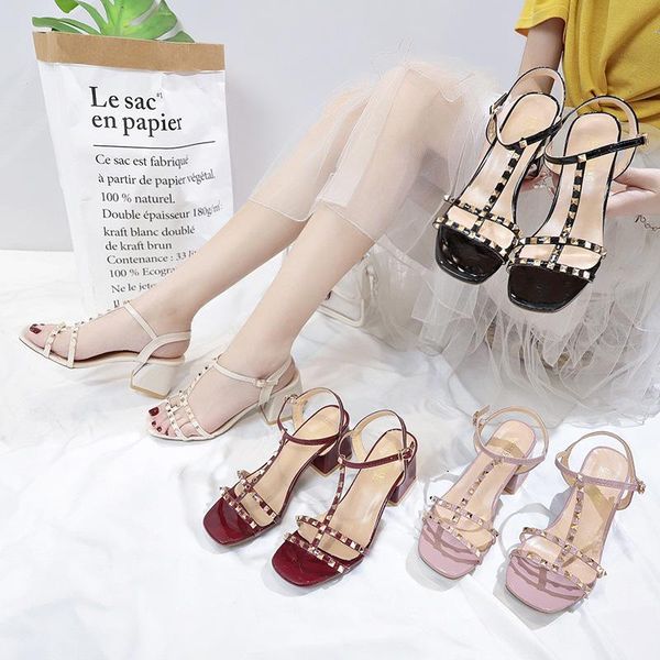 dress shoes 2021 high-heeled female stiletto nightclub word with rivets wild sandals summer platform, Black
dress shoes 2021 high-heeled female stiletto nightclub word with rivets wild sandals summer platform, Black