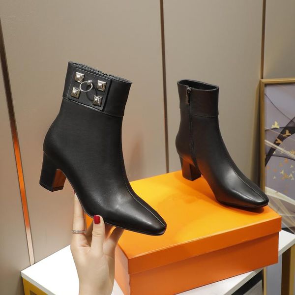 boots large size 35-41 women black ankle ladies metal decoration genuine leather designer shoes zapatos botines mujeres
boots large size 35-41 women black ankle ladies metal decoration genuine leather designer shoes zapatos botines mujeres