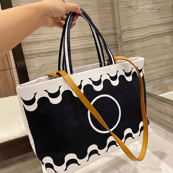 designer women canvas tote beach bag ss21 paris brand denim wavy pattern totes handbags zig zag large capacity shopping shoulder handbag lux
designer women canvas tote beach bag ss21 paris brand denim wavy pattern totes handbags zig zag large capacity shopping shoulder handbag lux