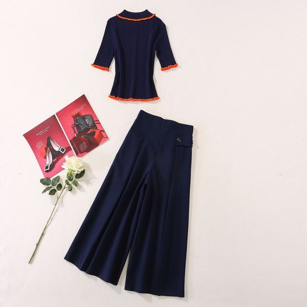 shorts designer clothing autumn winter 2 pc sweater woman color block knitted pullover +wide leg pant set, White;black
shorts designer clothing autumn winter 2 pc sweater woman color block knitted pullover +wide leg pant set, White;black