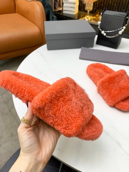 selling design wool slippers fashion luxury popular designer multiple colors available euro size 35-42 it can be worn indoors and outdoors, Black
selling design wool slippers fashion luxury popular designer multiple colors available euro size 35-42 it can be worn indoors and outdoors, Black